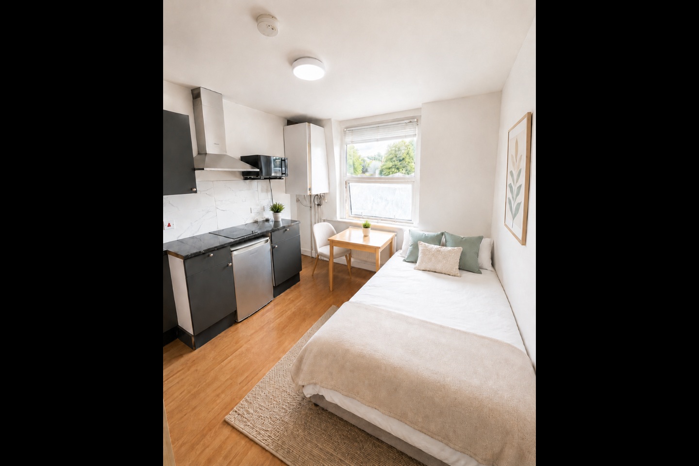 Studio Flat, Finchley Road, NW3 photo 3