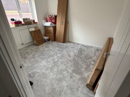 Room in a Shared House, Panama Gardens, LU5