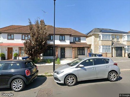 Studio Flat, Costons Lane, UB6