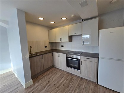 2 Bed Flat, Jasper Court, RM11