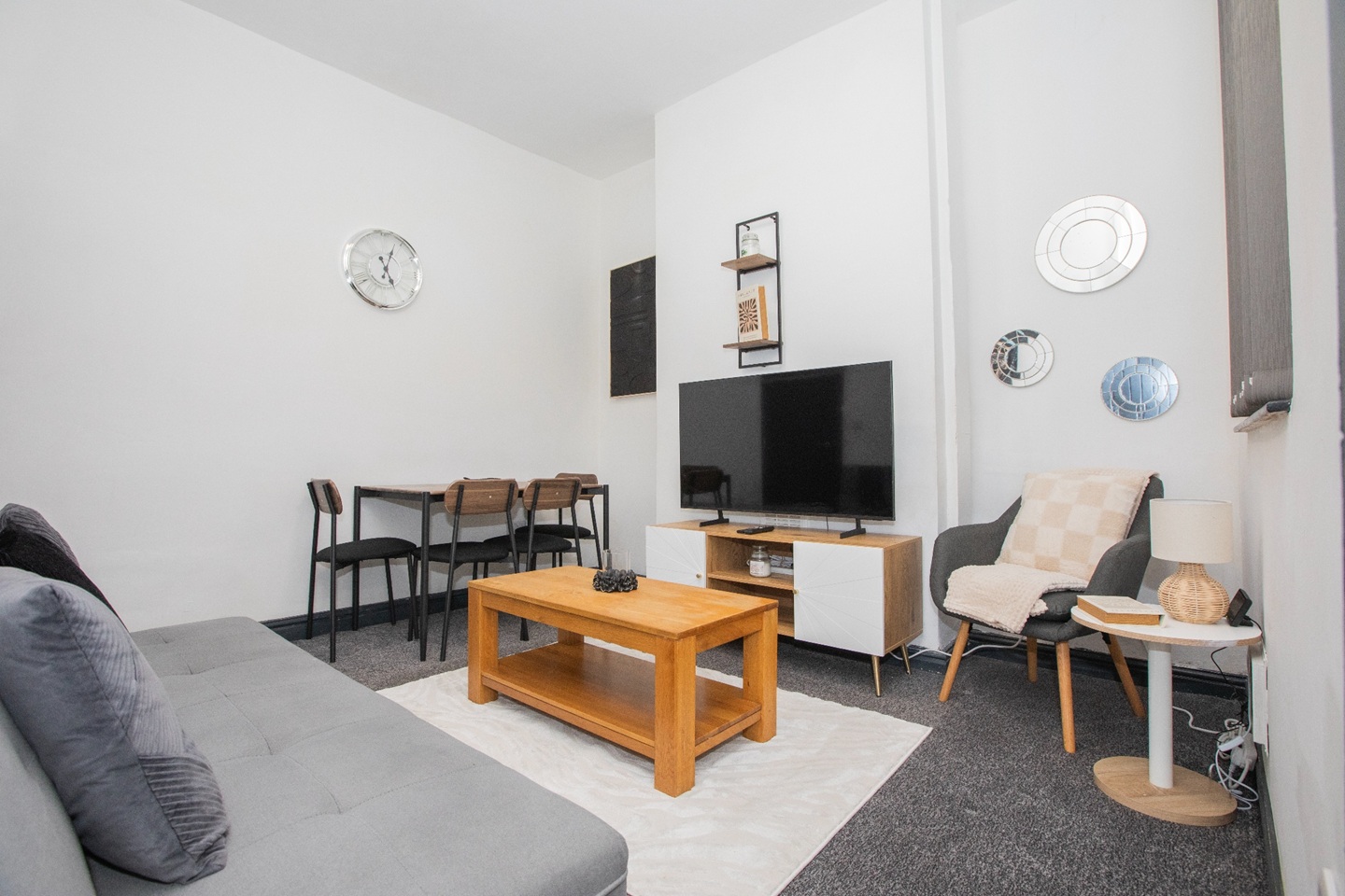 3 Bed End Terrace, Ullswater St, L5 photo 4