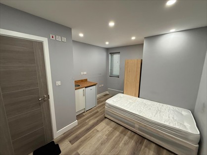 Studio Flat, Mount Avenue, UB1