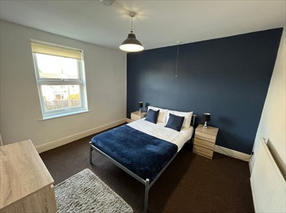 Room in a Shared House, Main St, NG20