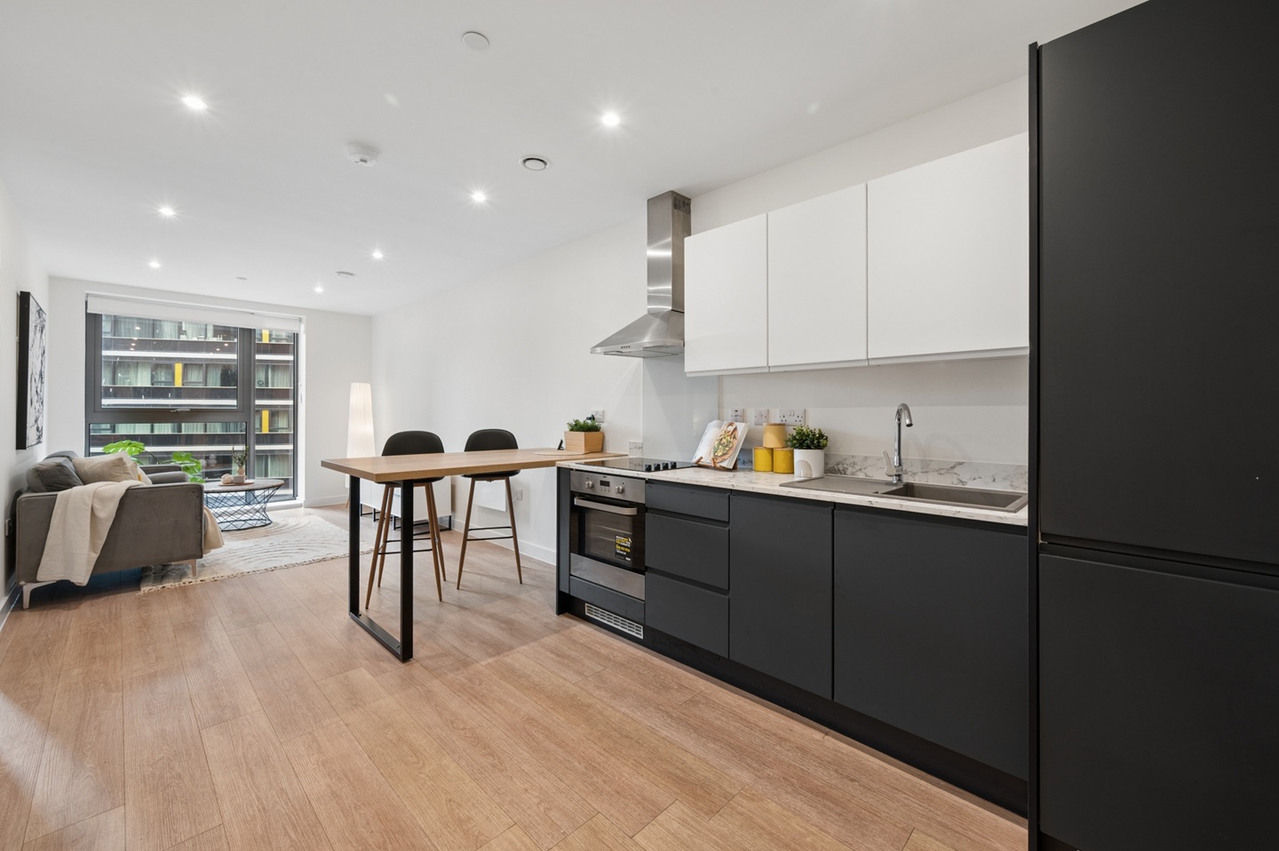 1 Bed Flat, New Kings Head Yard, M3 photo 4