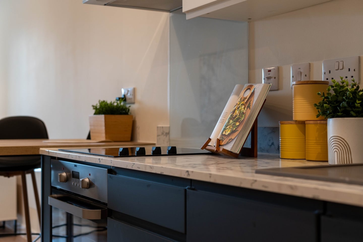 1 Bed Flat, New Kings Head Yard, M3 photo 5