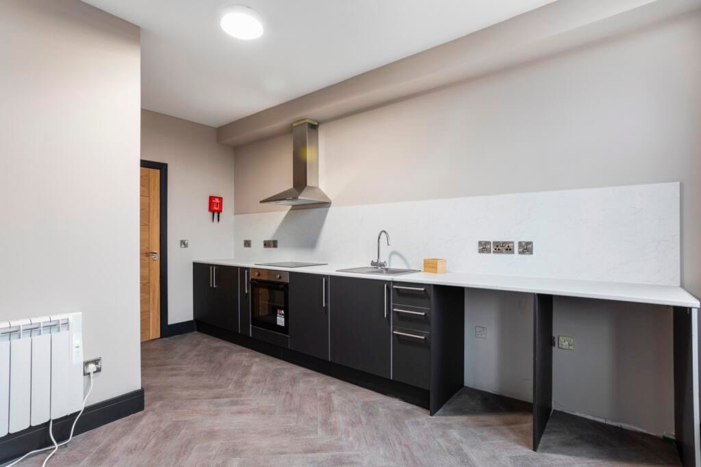 Studio Flat, King Alfred St, DE22 photo 5