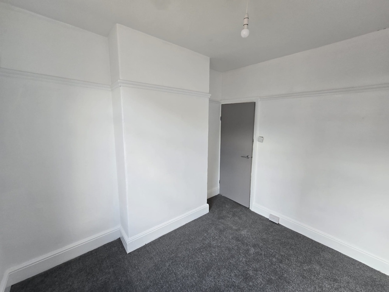 4 Bed Terraced House, Highthorne View, LS12 photo 4