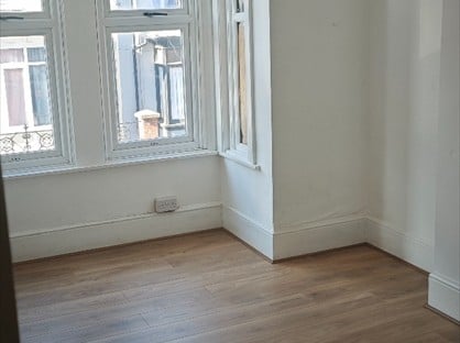 2 Bed Flat, Meadow Bank Road, ME4