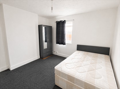 Room in a Shared House, Basingstoke Road, RG2