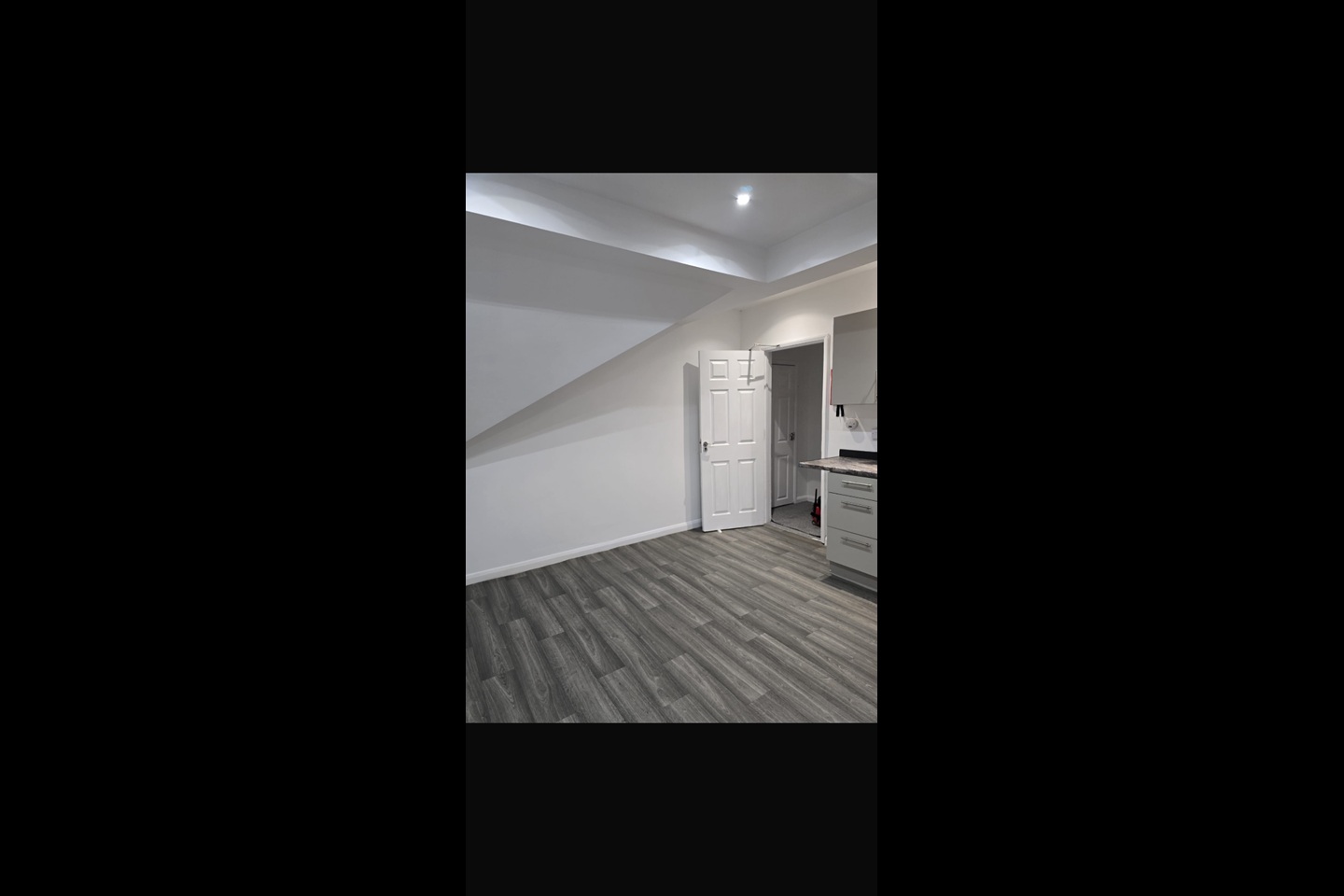 1 Bed Flat, Nottingham Road, NG7 photo 4