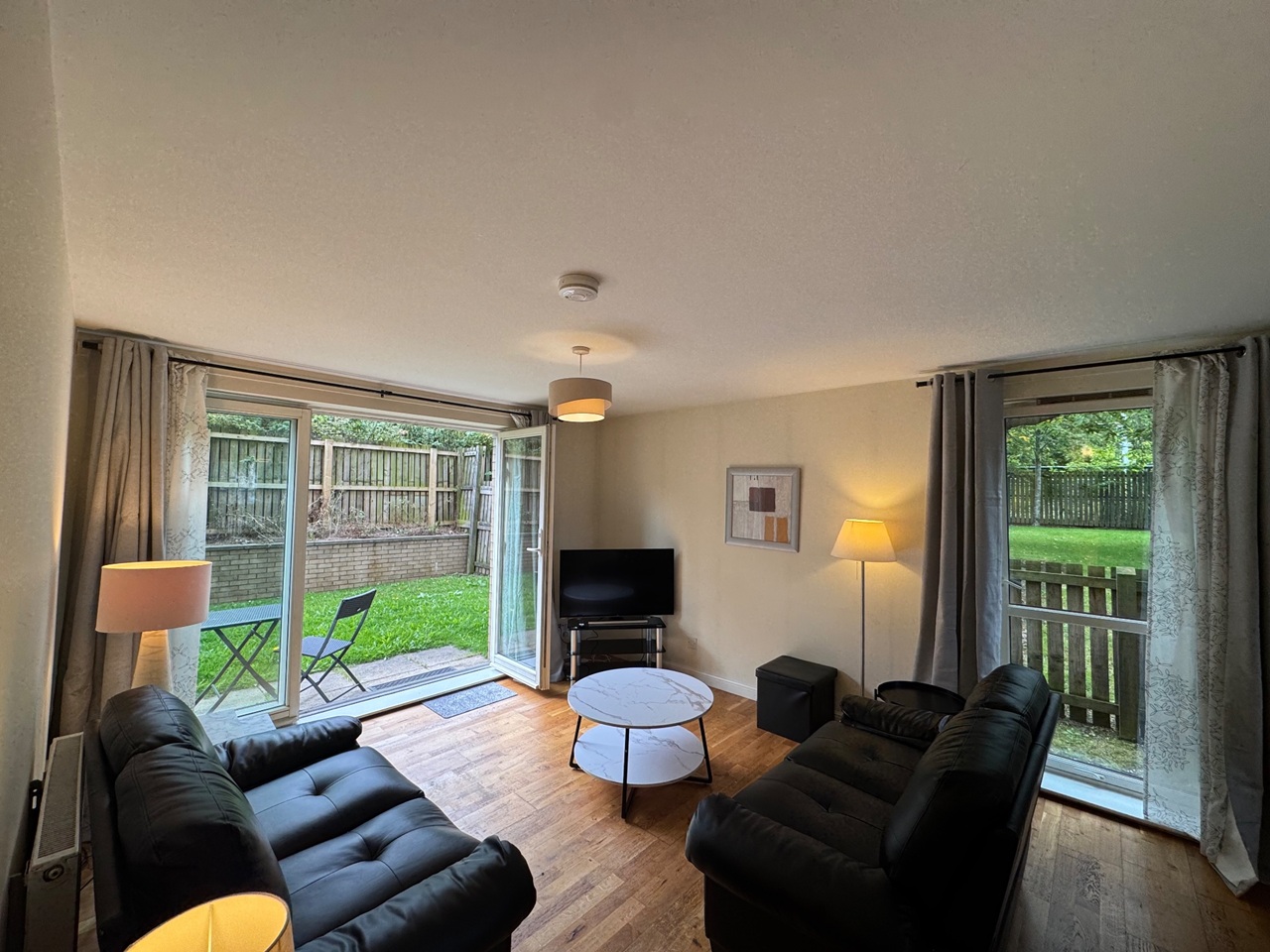 3 Bed Flat, Duff Street, EH11