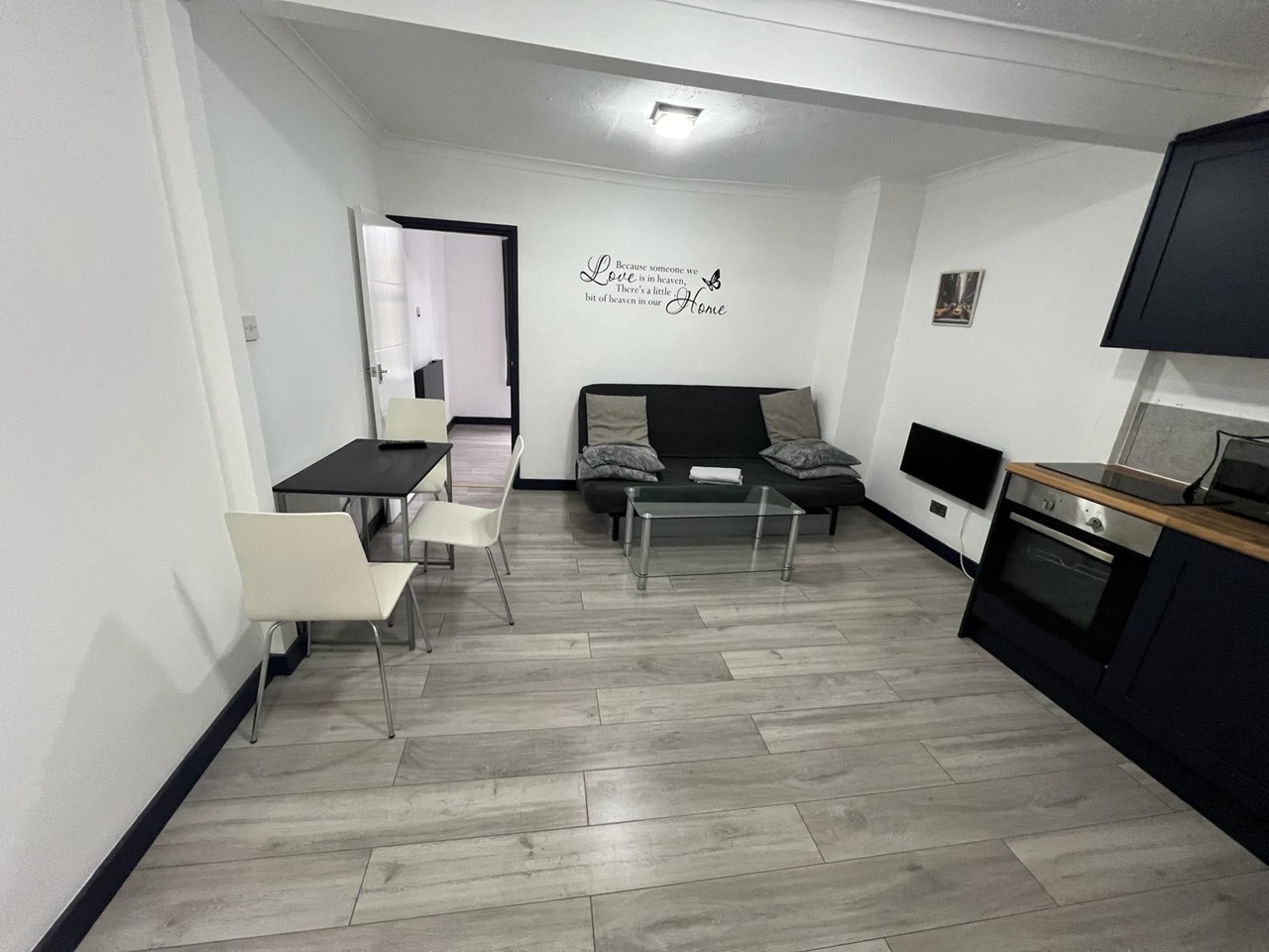 1 Bed Flat, Lever Street, EC1V photo 5
