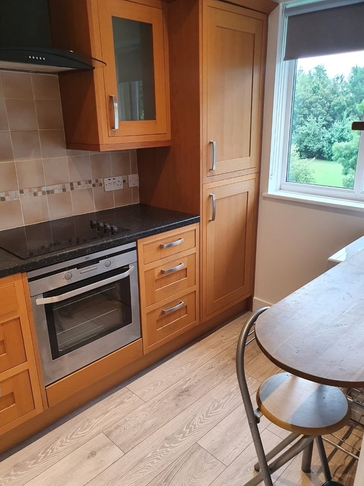 2 Bed Flat, Eldridge Close, OX14 photo 5