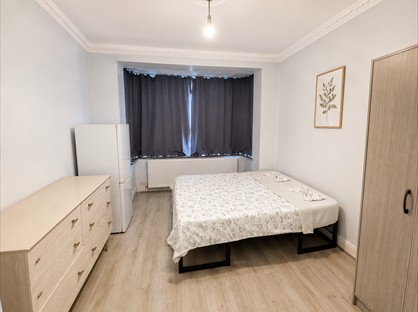 Room in a Shared House, Arragon Road, E6