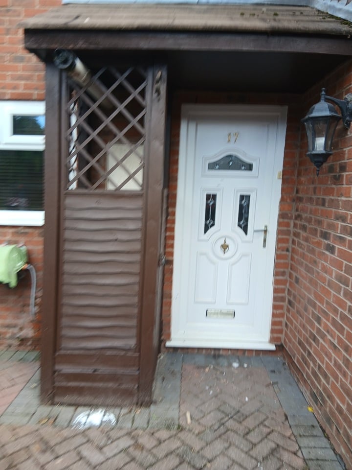 2 Bed Terraced House, Lamorna Close, M7