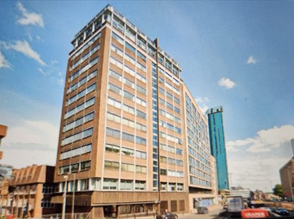 2 Bed Flat, Southside, B5
