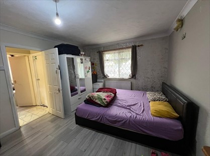 2 Bed Flat, Chadwell Heath, RM6