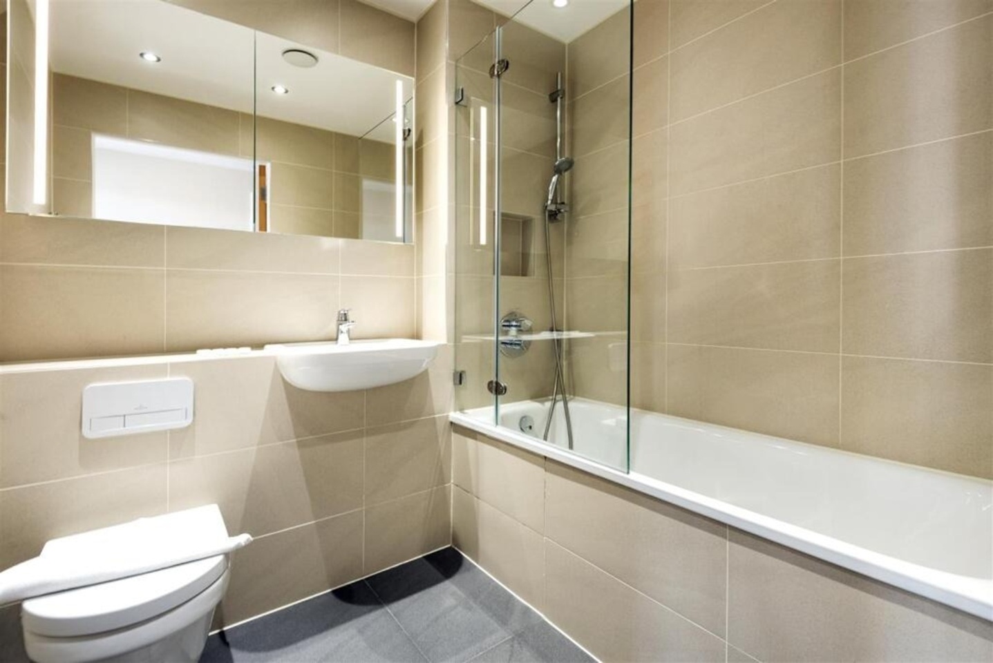2 Bed Flat, Back Church Lane, E1 photo 5