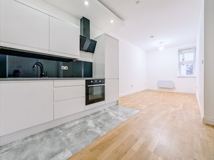 1 Bed Flat, Northfield House, SS2