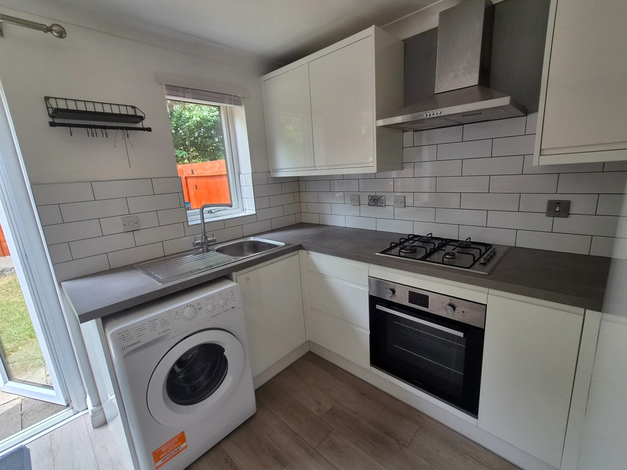 2 Bed End Terrace, Pendleside Way, DE23 photo 3