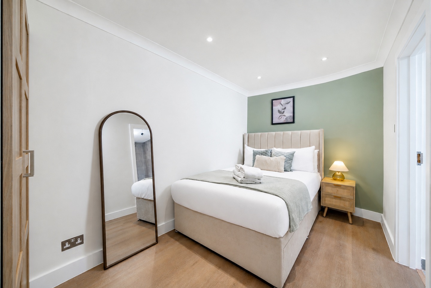 2 Bed Flat, Balcombe St, NW1 photo 4