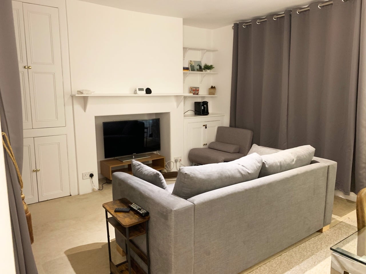 Studio Flat, Westmoreland Terrace, SW1V photo 4