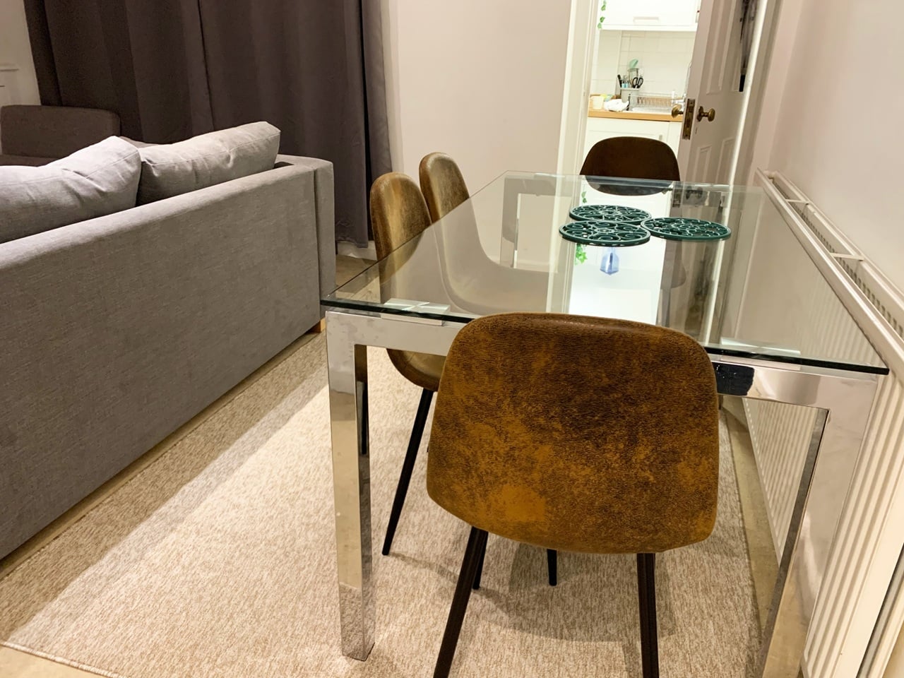 Studio Flat, Westmoreland Terrace, SW1V photo 5