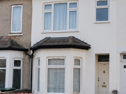Studio Flat, Dawlish Road, N17