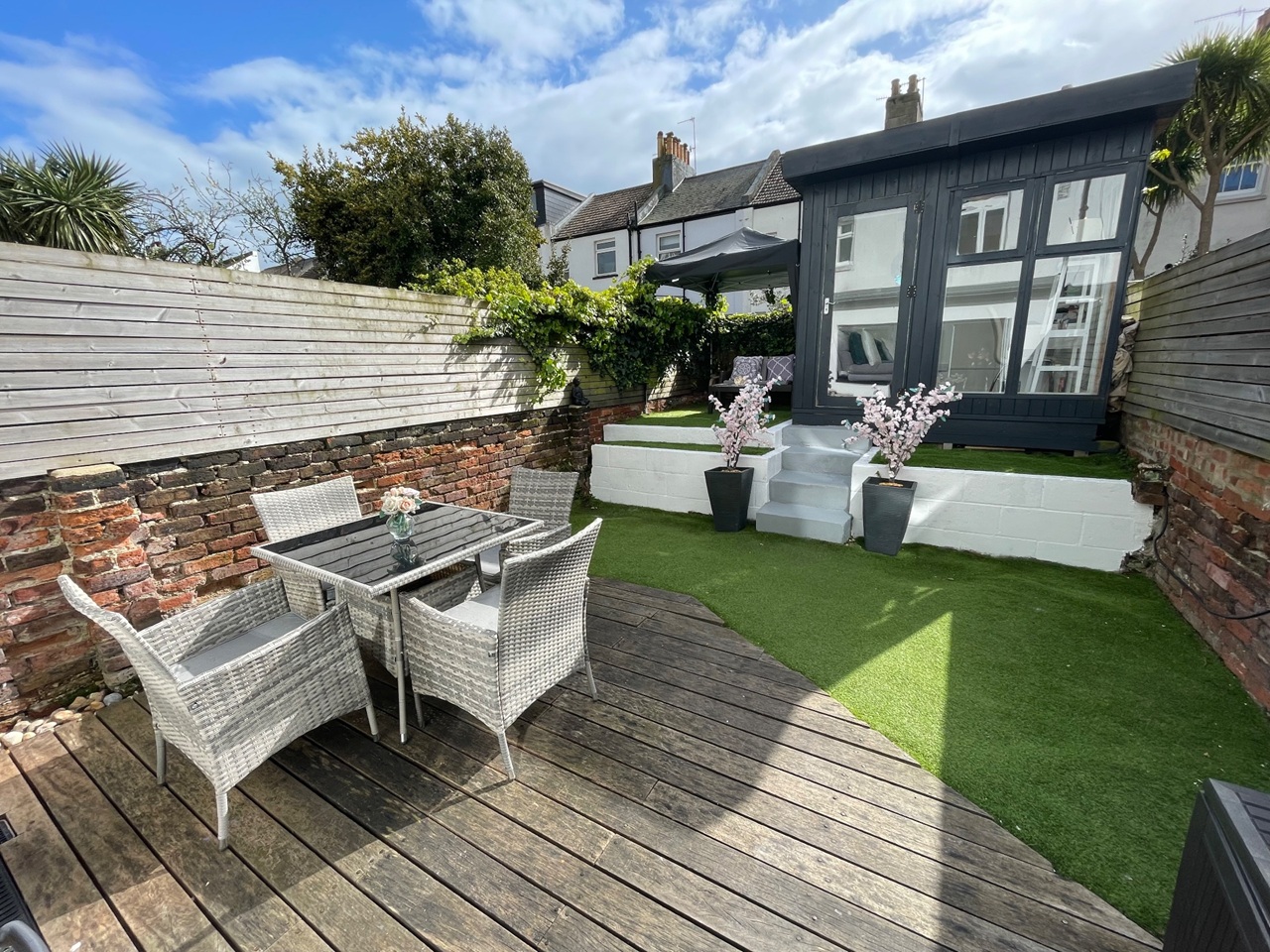 1 Bed Flat, Clarendon Road, BN3