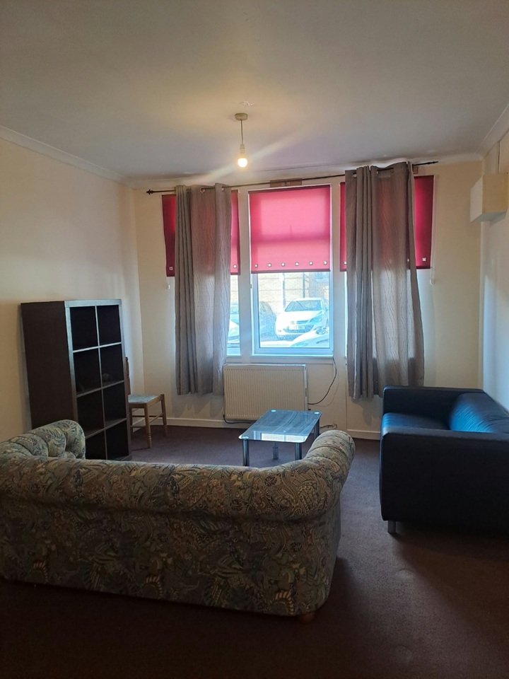 1 Bed Flat, Glasgow, G31 photo 4