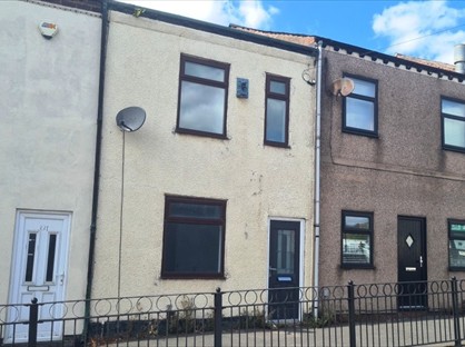 3 Bed Terraced House, Church St, BL5