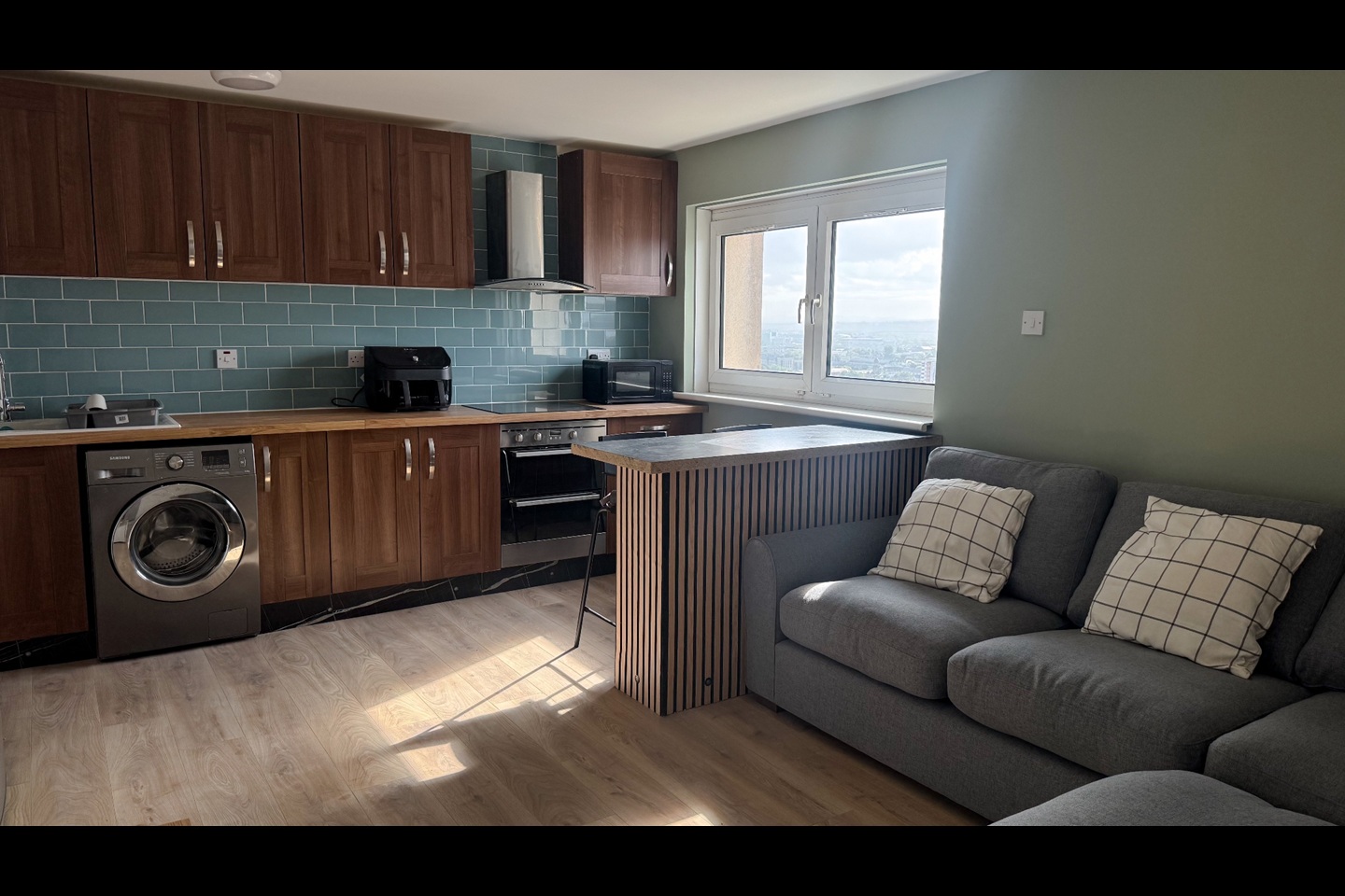 3 Bed Flat, Taylor Place, G4 photo 4
