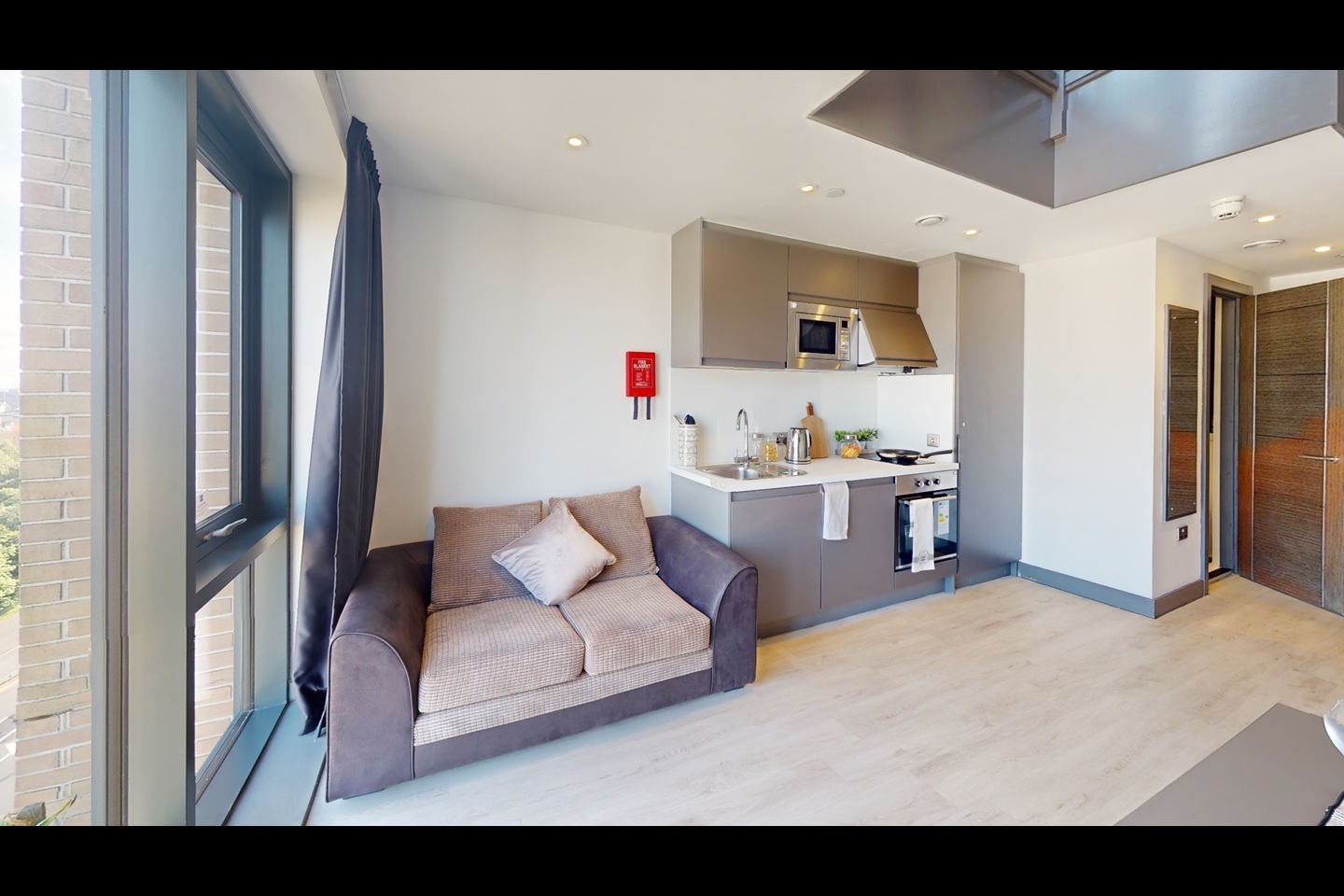 Studio Flat, Coventry, CV1 photo 3