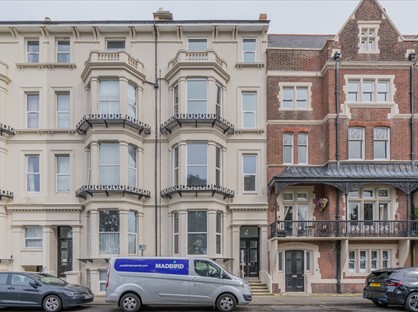 3 Bed Flat, Western Parade, PO5