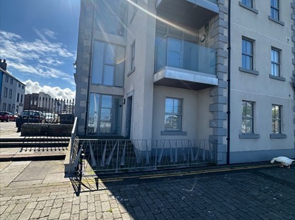 2 Bed Flat, Quayside Apartments, CA28