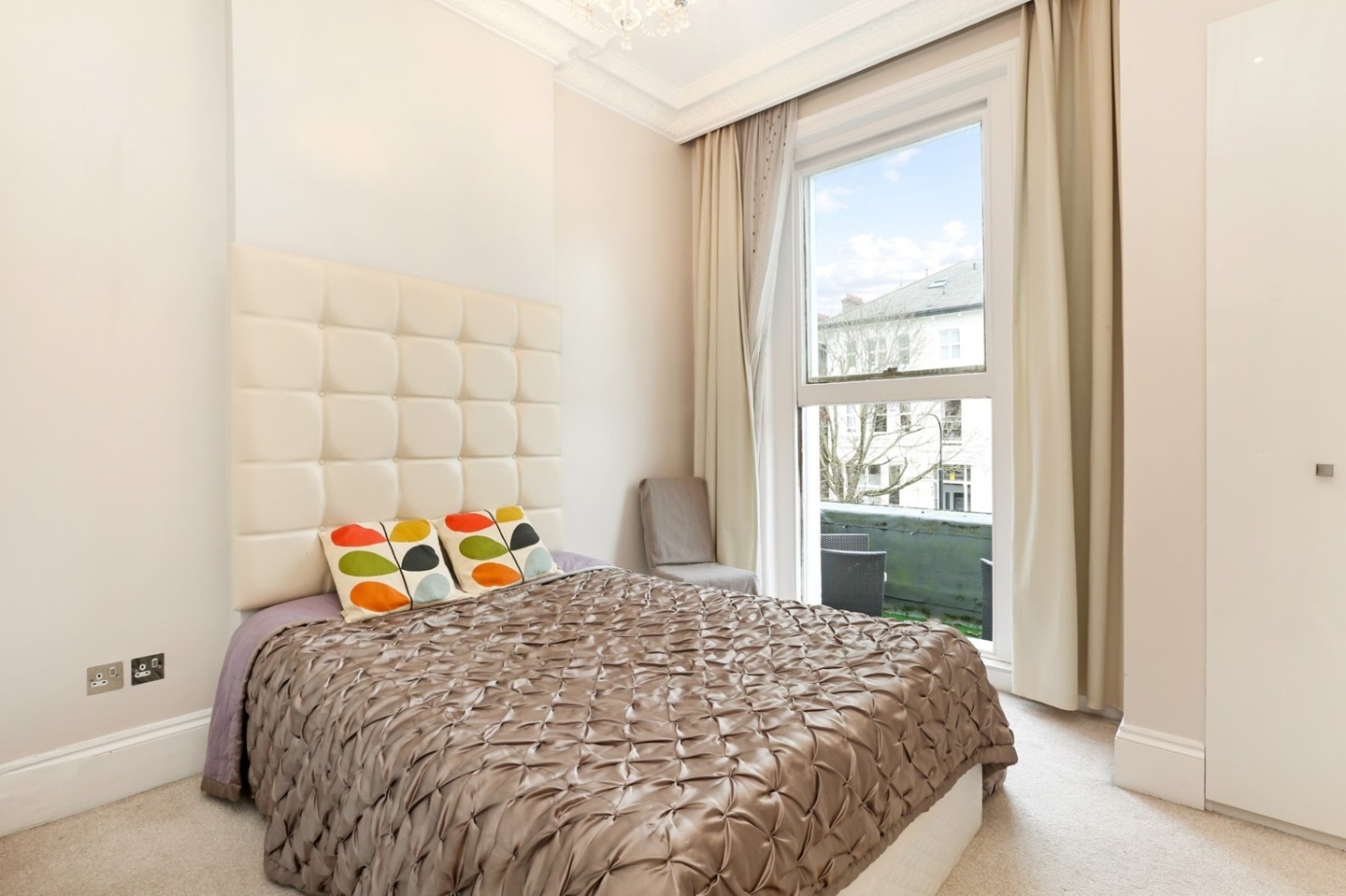 2 Bed Flat, Belsize Avenue, NW3 photo 5