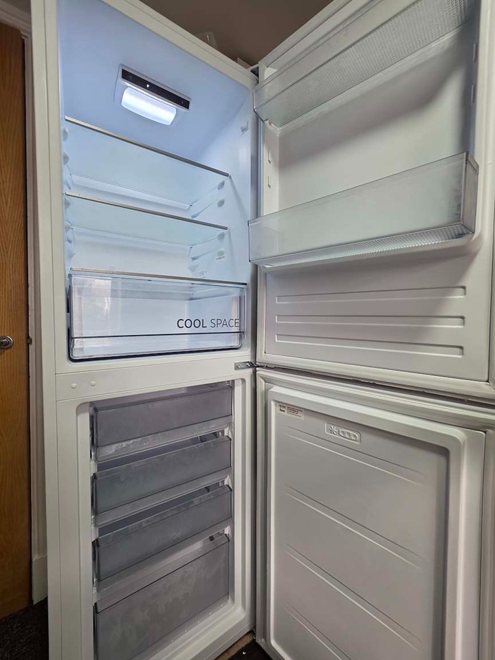 1 Bed Flat, Ruby St, CF24 photo 4