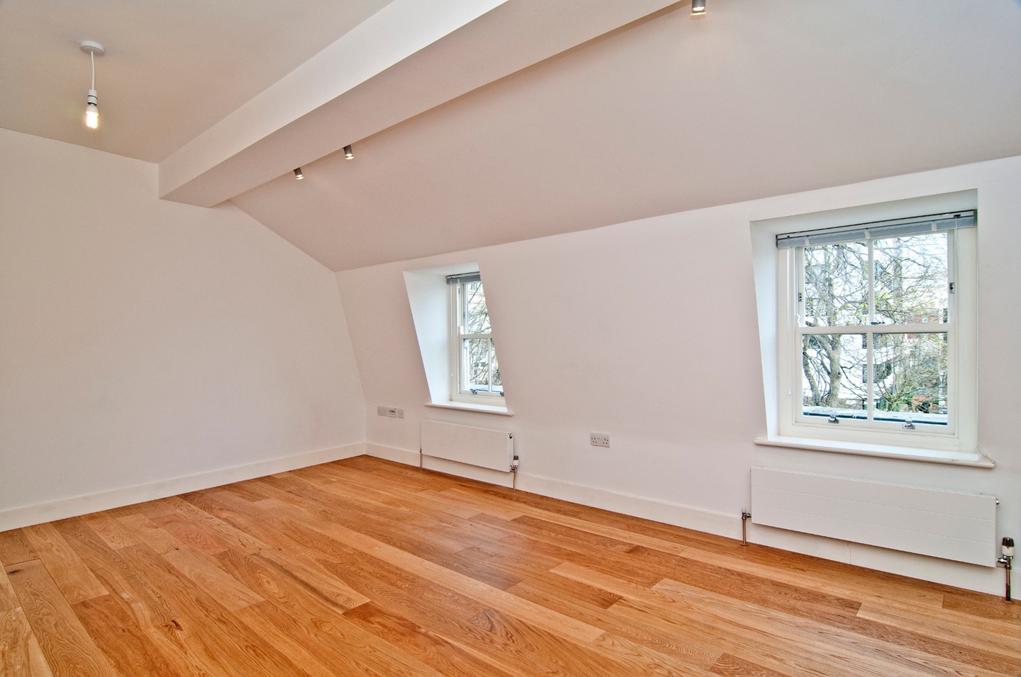 2 Bed Flat, Church Street, BN1 photo 4