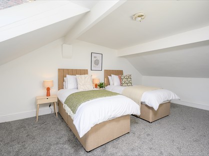 3 Bed Detached House, Upper Price St, YO23