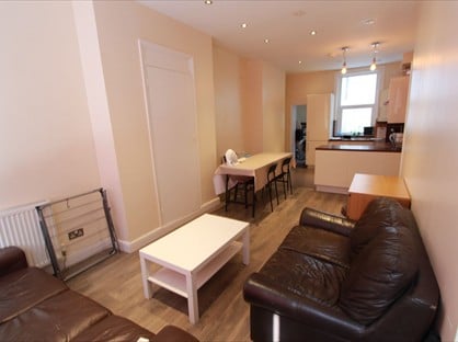 4 Bed Flat, Cleveland St, W1T