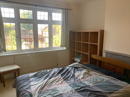 Room in a Shared House, Shaggy Calf Lane, SL2
