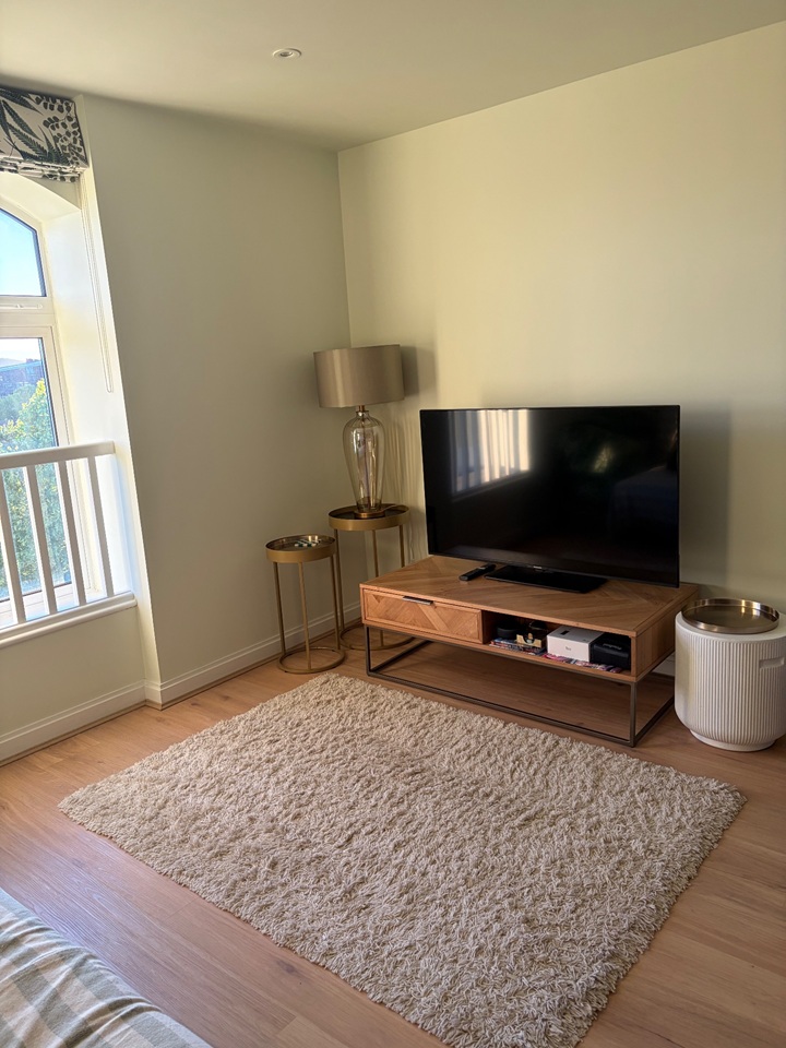 1 Bed Flat, Lloyd George Avenue, CF10 photo 4