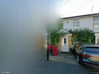 3 Bed Semi-Detached House, Hogarth Close, SL1