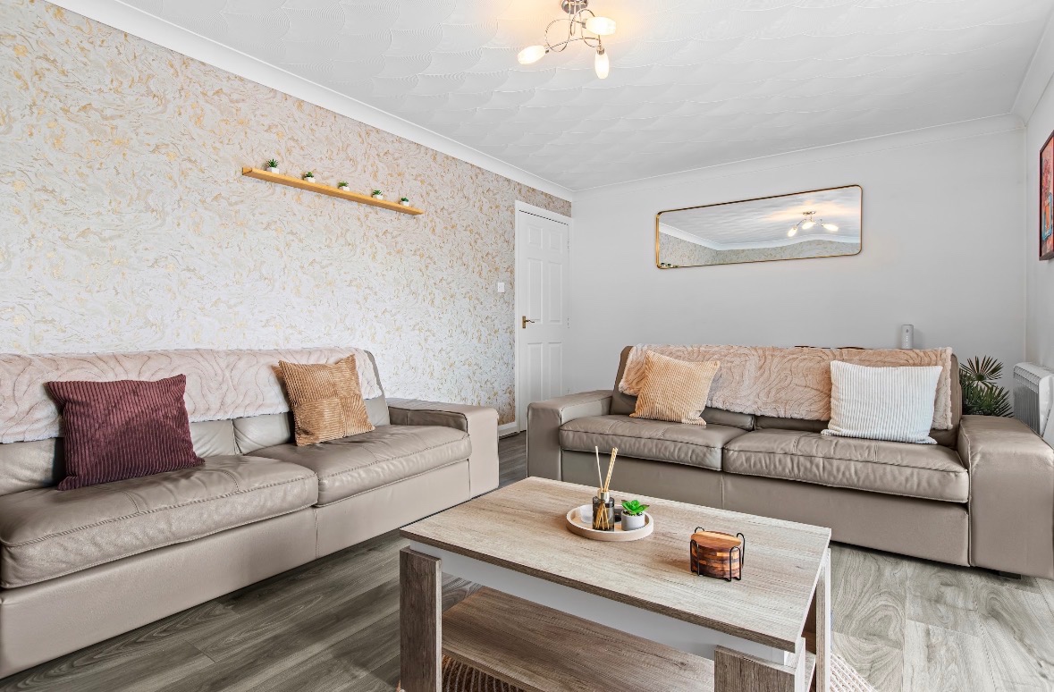 2 Bed Flat, Vancouver Quay, M50 photo 3