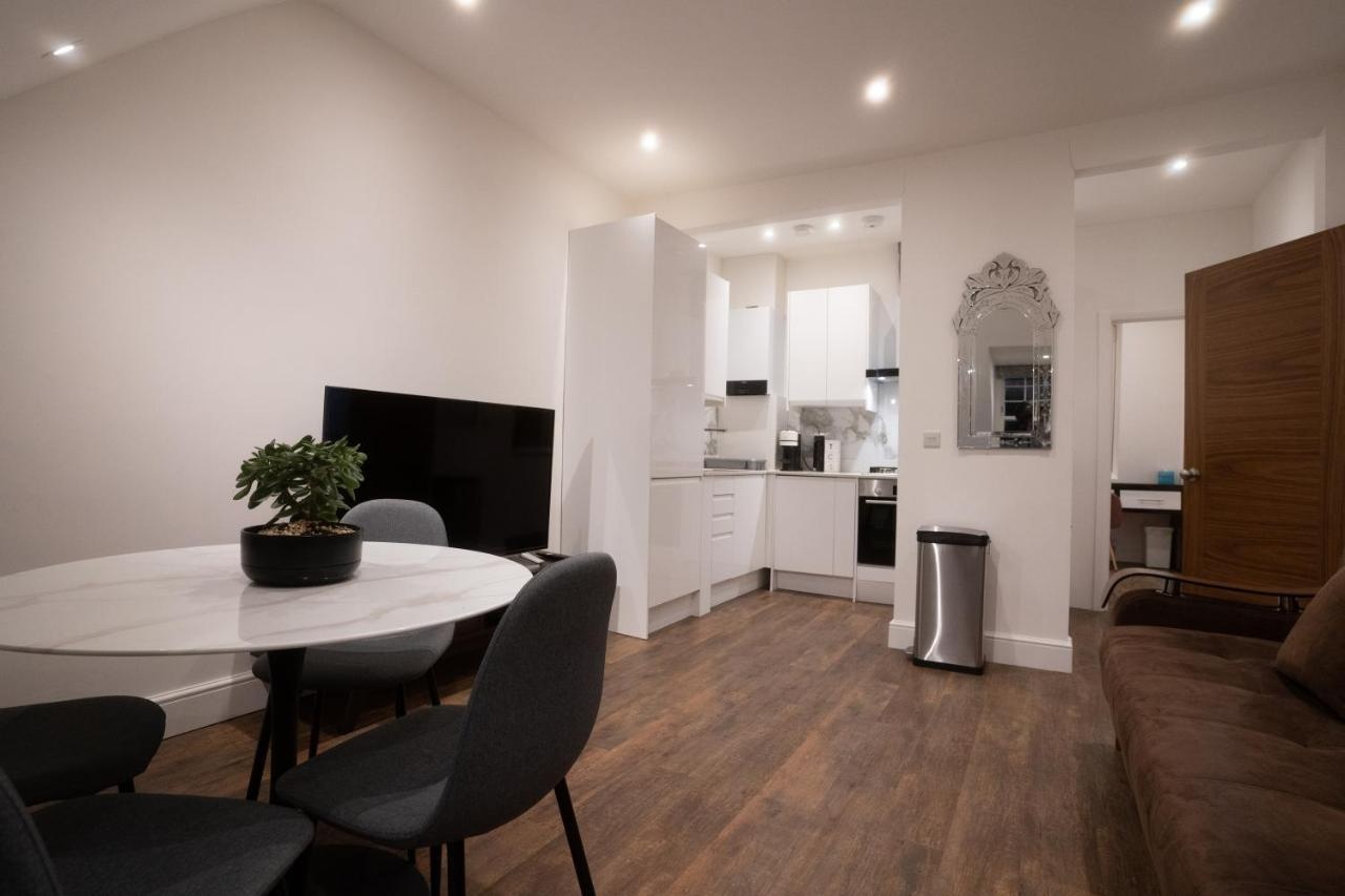 1 Bed Flat, Avonmore Road, W14