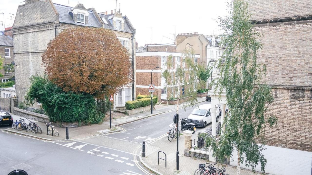 1 Bed Flat, Avonmore Road, W14 photo 5