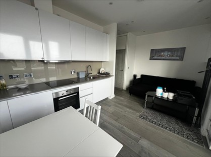 1 Bed Flat, Brickfield Court, SL1