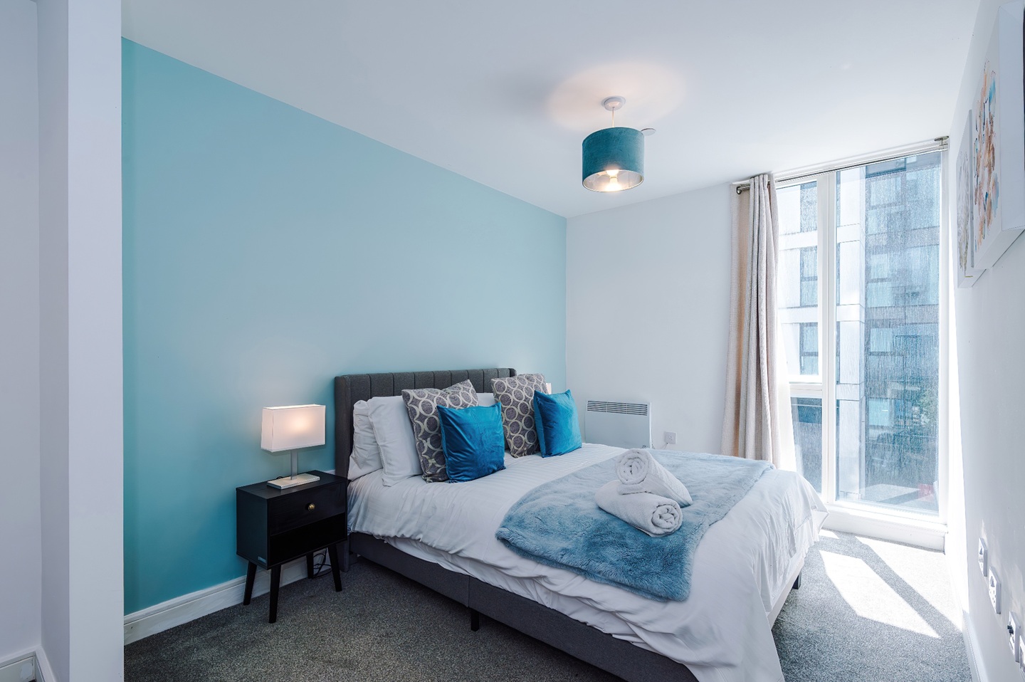 2 Bed Flat, Dyche St, M4 photo 4