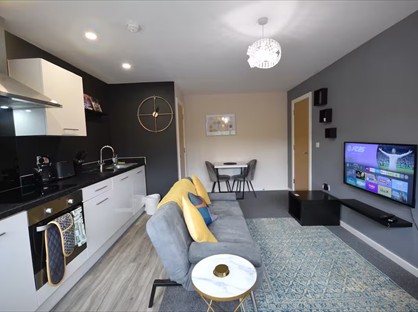 1 Bed Flat, Sandringham House, M5