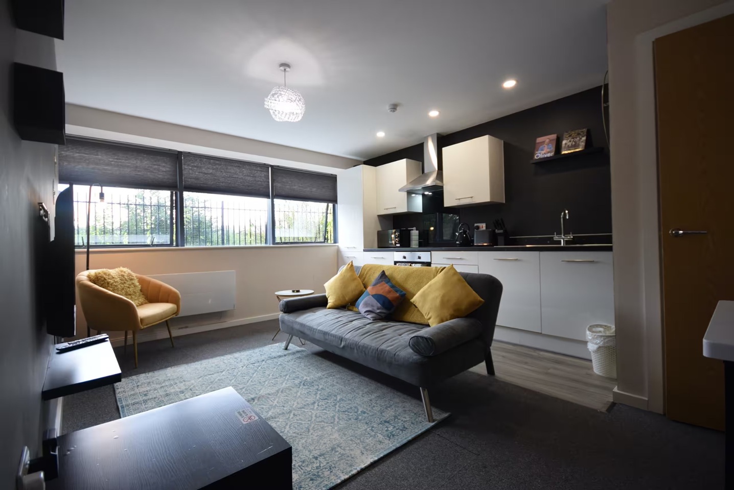 1 Bed Flat, Sandringham House, M5 photo 4